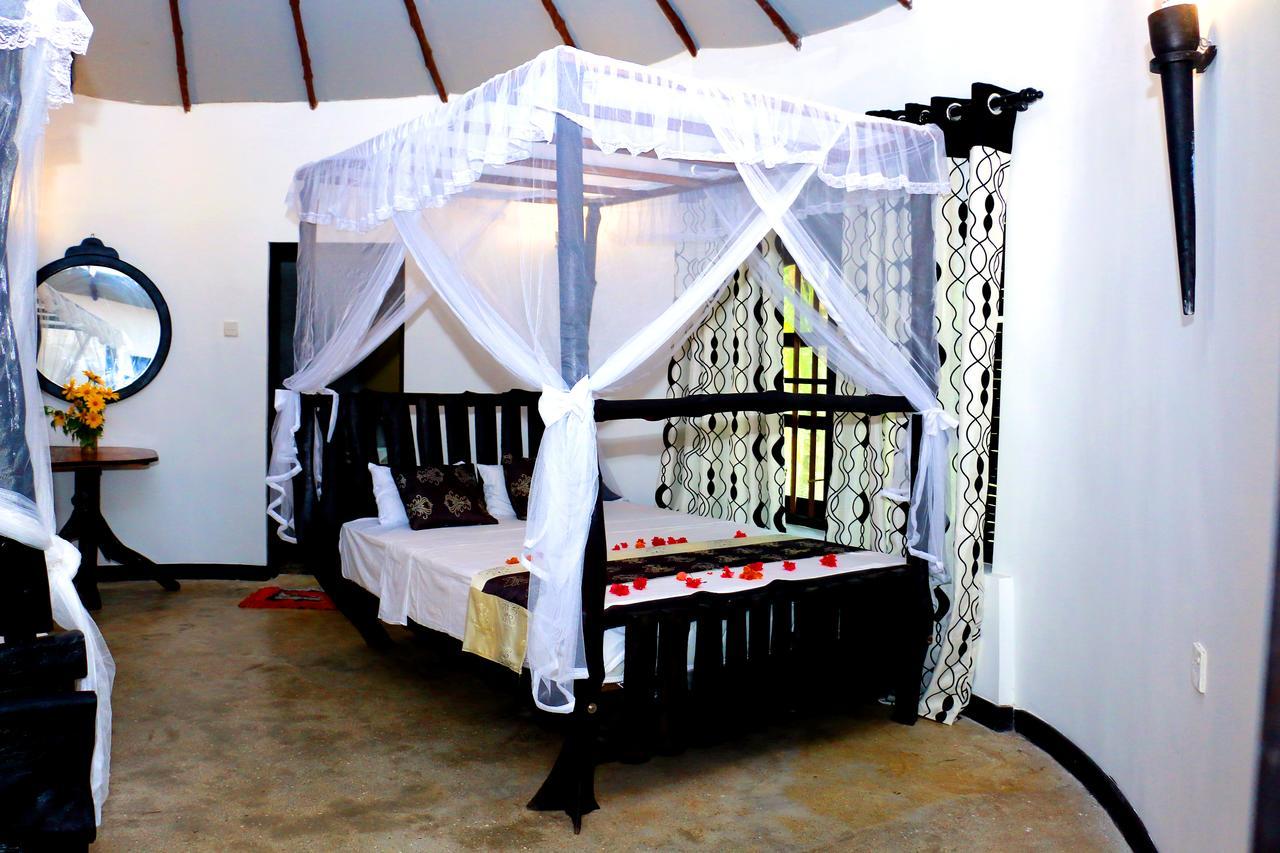 Turtle Watch Cabana Bed & Breakfast Tangalle Dış mekan fotoğraf